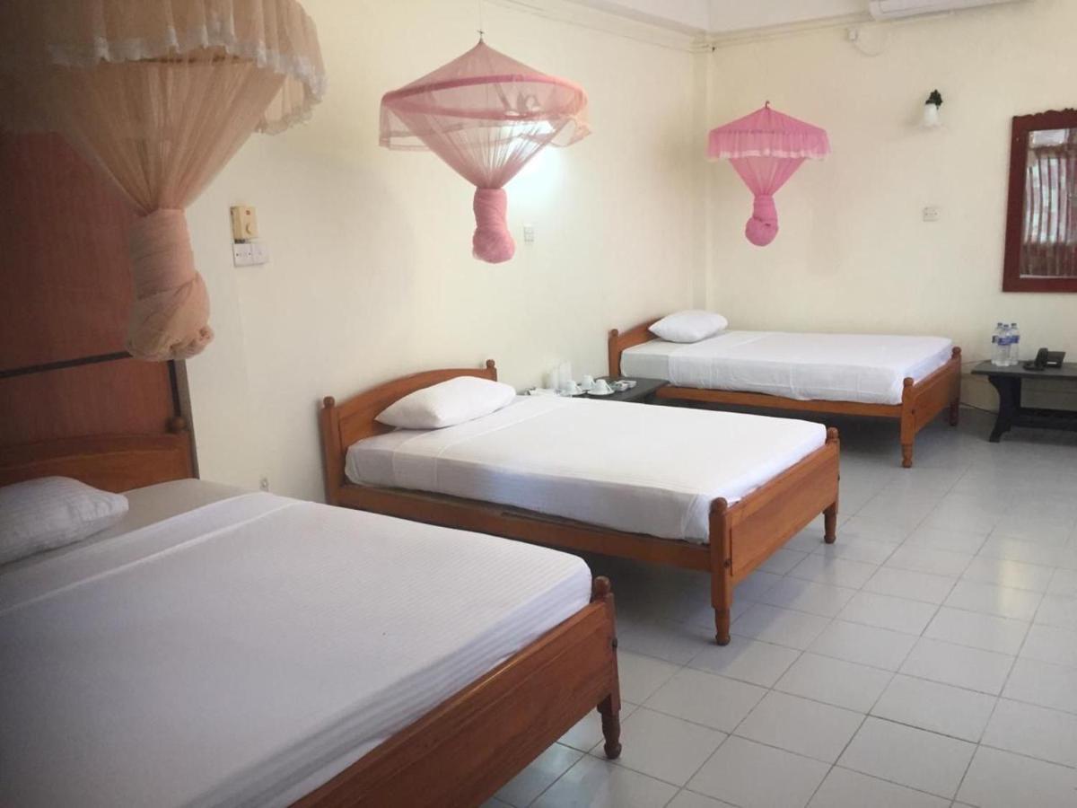 Hotel Shalini Анурадхапура Экстерьер фото
